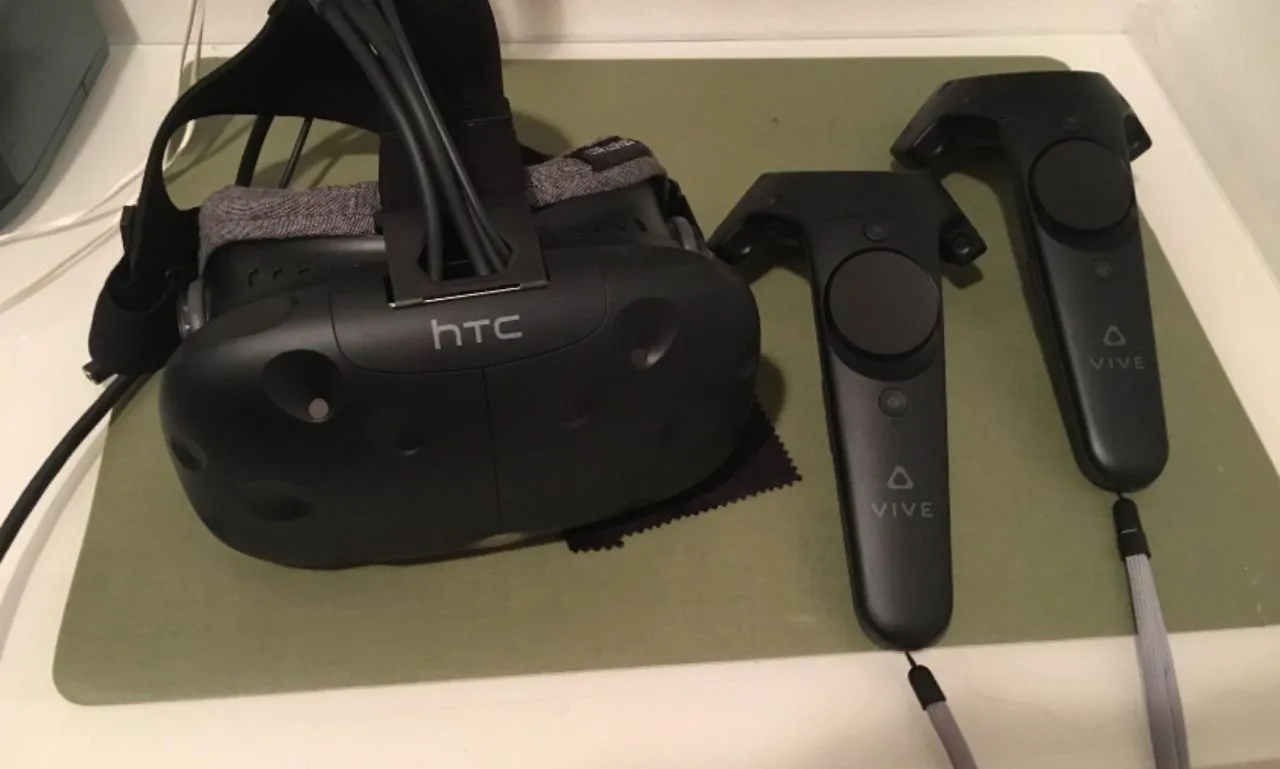 Does The HTC Vive Need A PC?